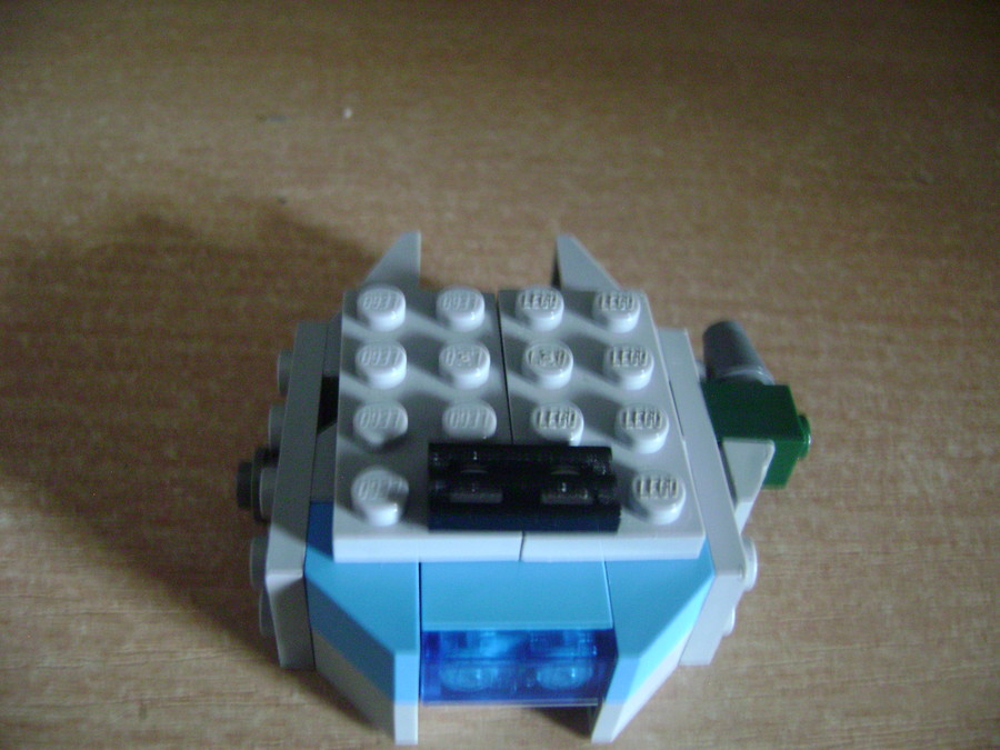 Mini LEGO Millenium Falcon
