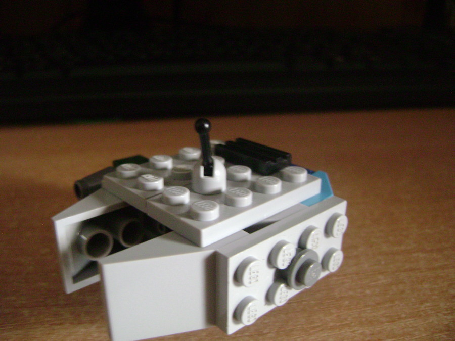 Mini LEGO Millenium Falcon