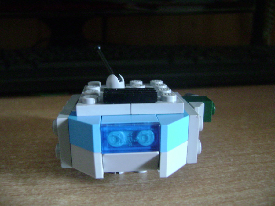 Mini LEGO Millenium Falcon