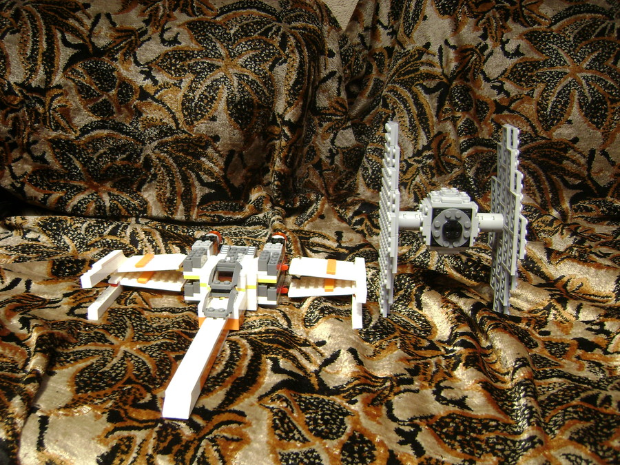 X-wing starfighter és Tie fighter