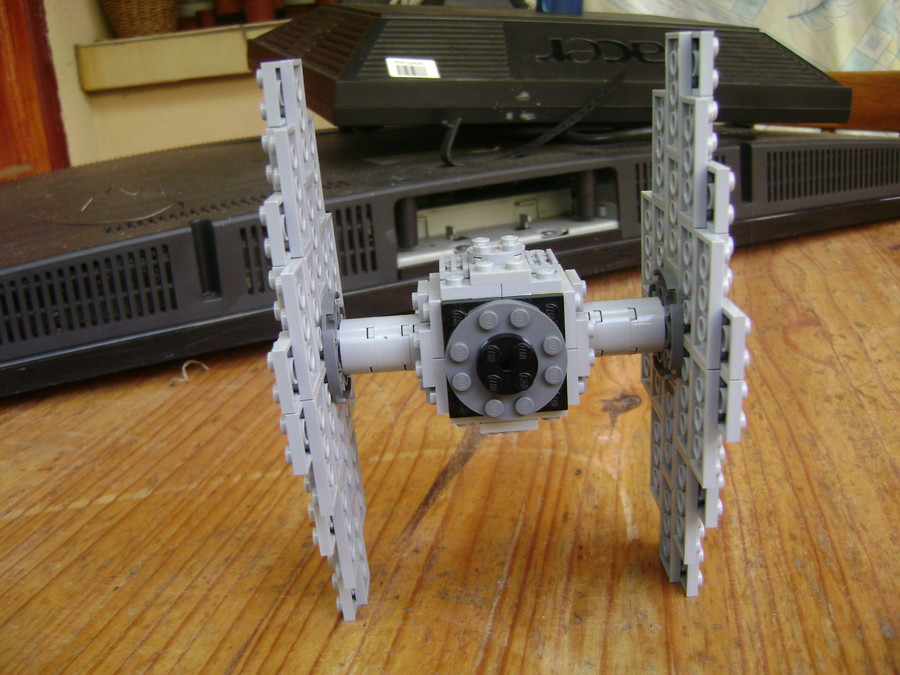 Tie fighter