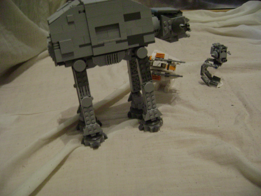 LEGO AT-AT *-*