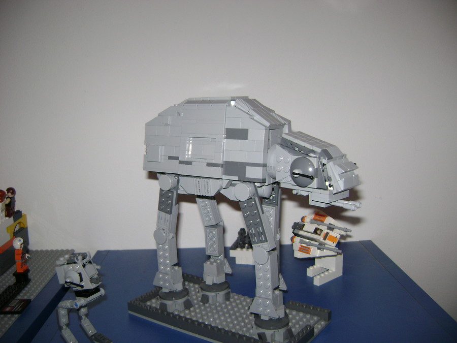 LEGO AT-AT *-*