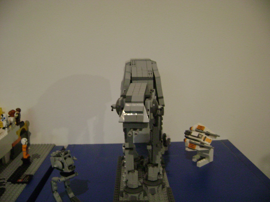 LEGO AT-AT *-*