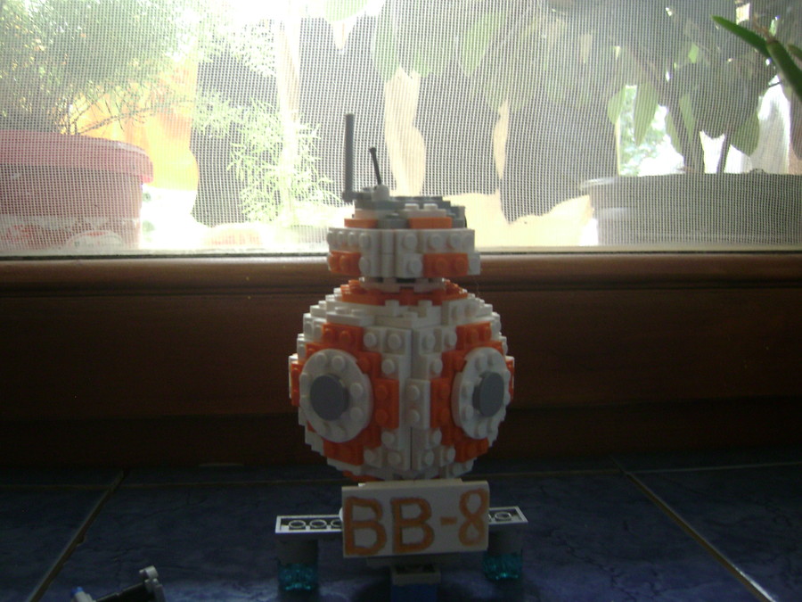 LEGO BB-8+állvány