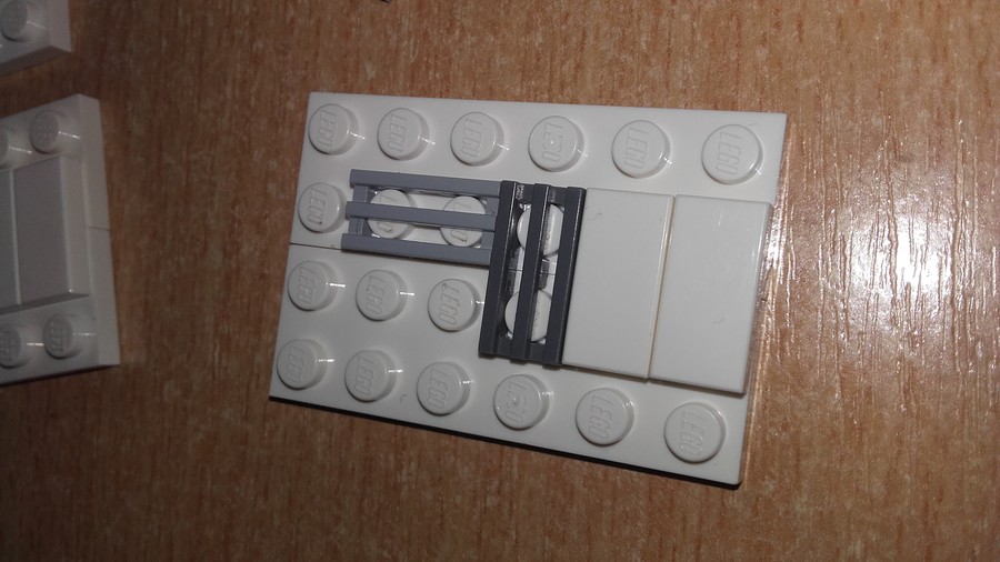 Lego R2-D2 :)