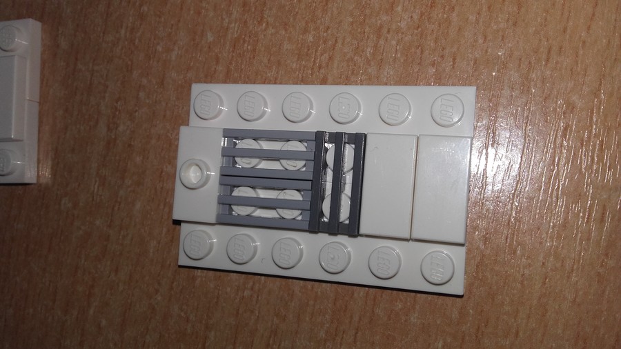 Lego R2-D2 :)
