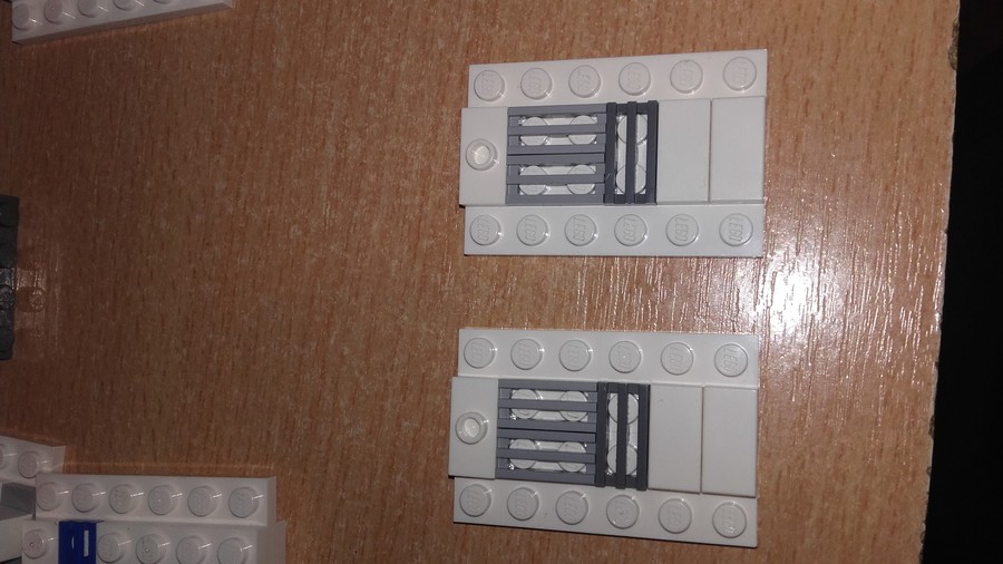 Lego R2-D2 :)