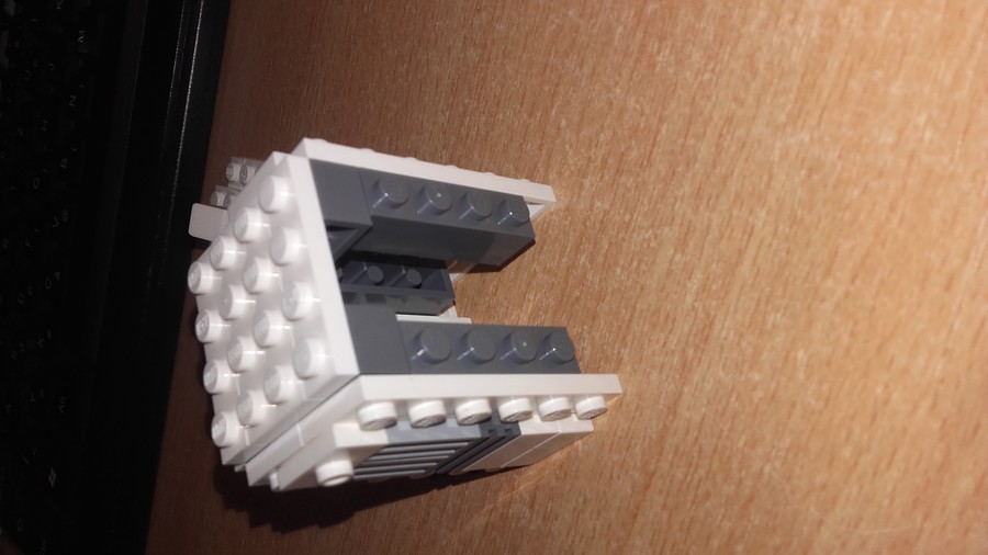 Lego R2-D2 :)