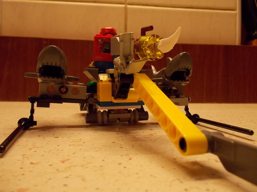 Kétéltű robot