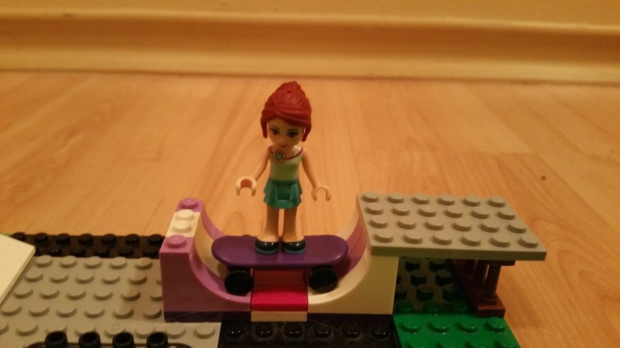 LEGO figurák vidám reggelei