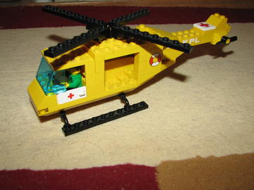 6697 mentőhelikopter