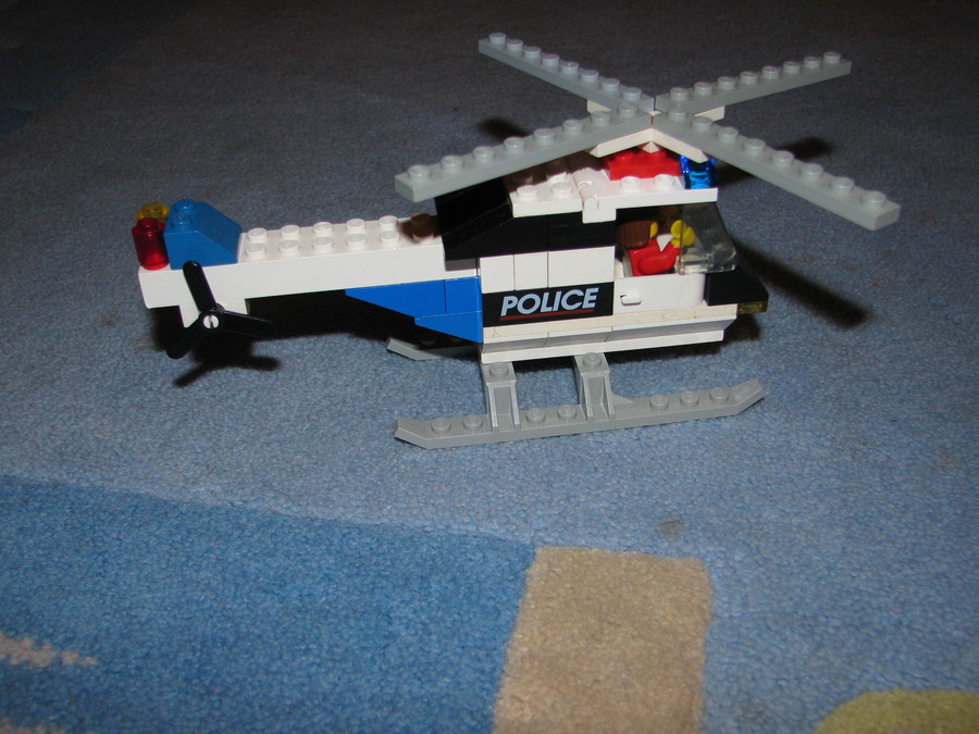 rendőr helikopter