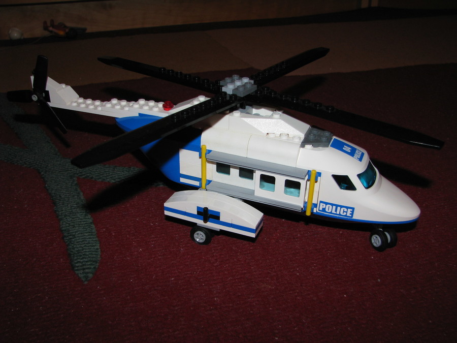 rendőrségi helikopter