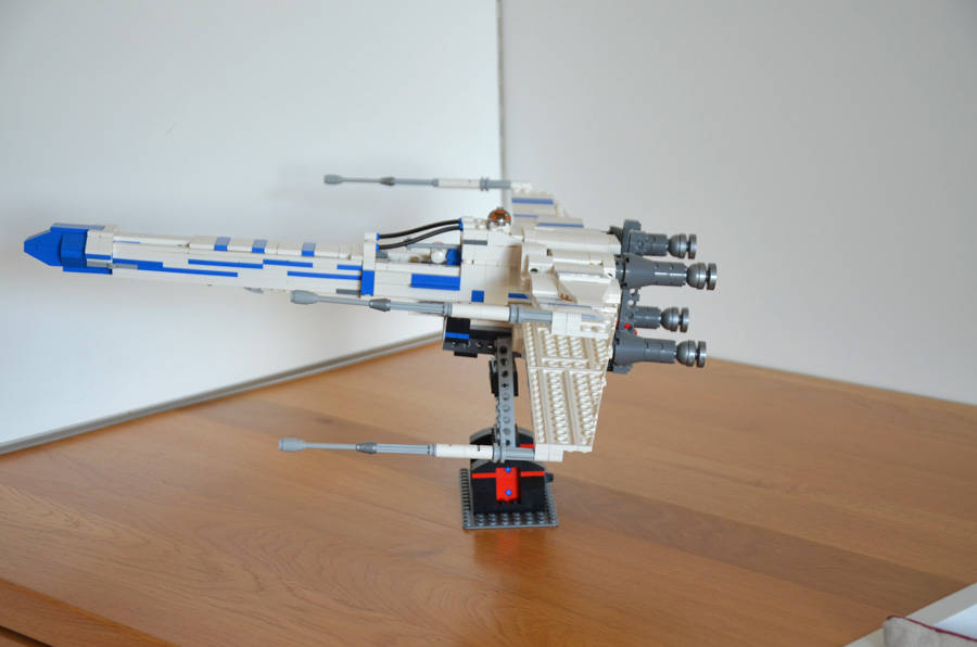 X-szárnyú – Giant MOC