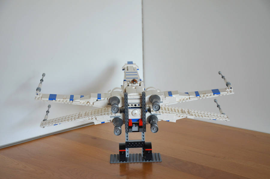 X-szárnyú – Giant MOC
