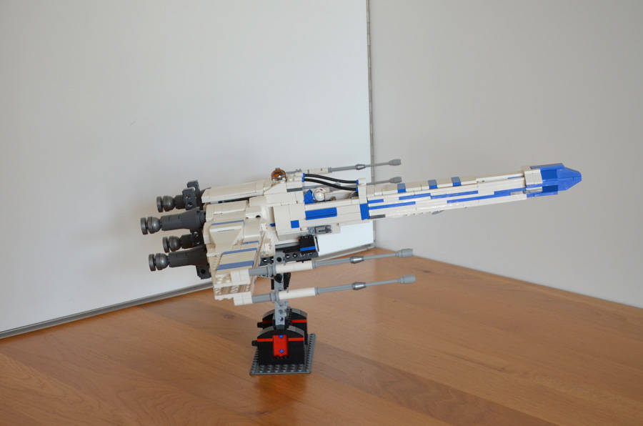 X-szárnyú – Giant MOC