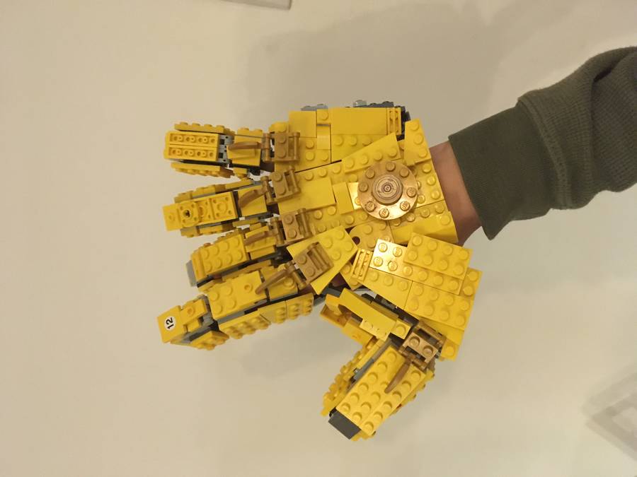 Robot kesztyű