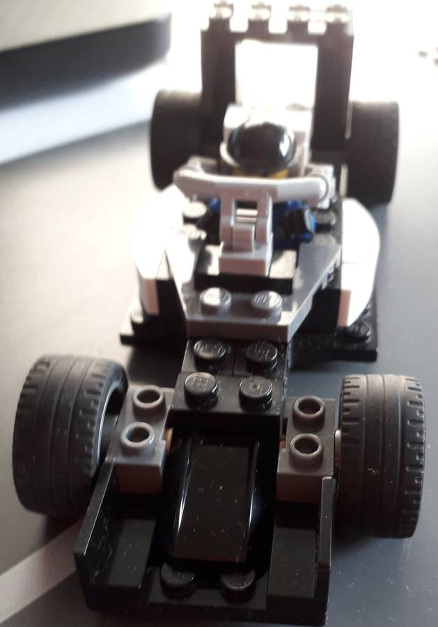 Forma-1-es versenyautó