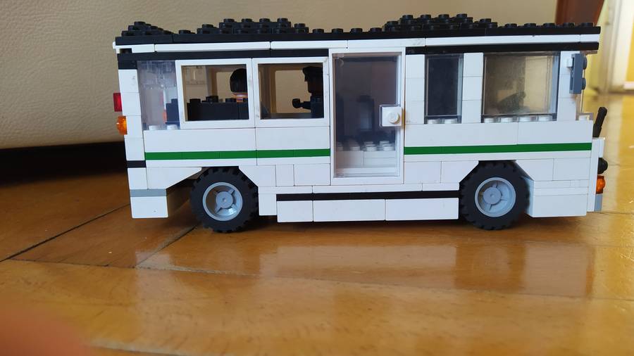 Roblox c.c (car crushers) A túristabusz megelevenítése
