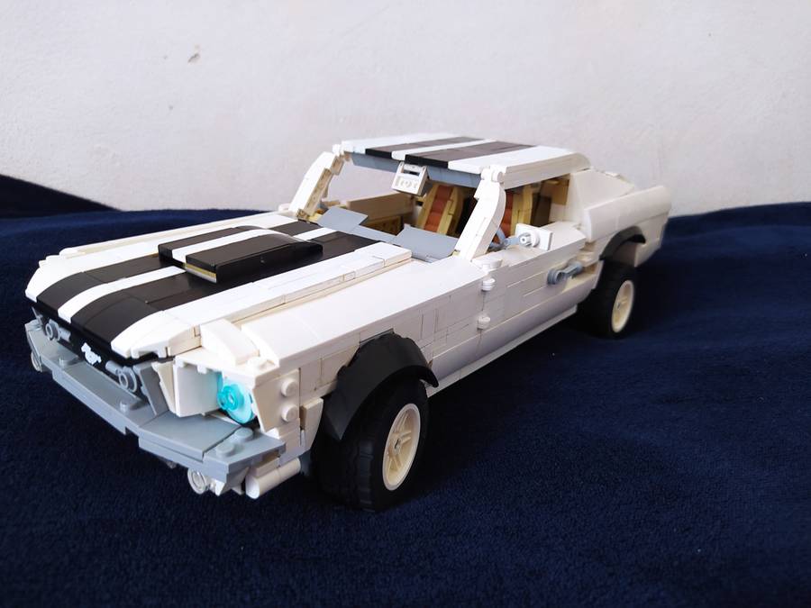 Ford Mustang 10265