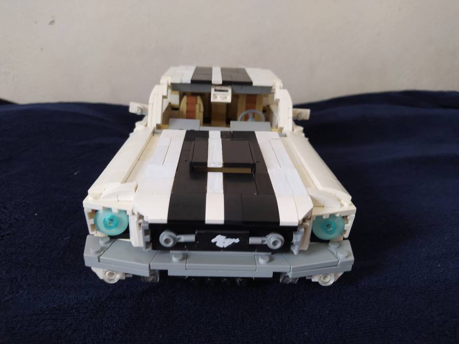 Ford Mustang 10265