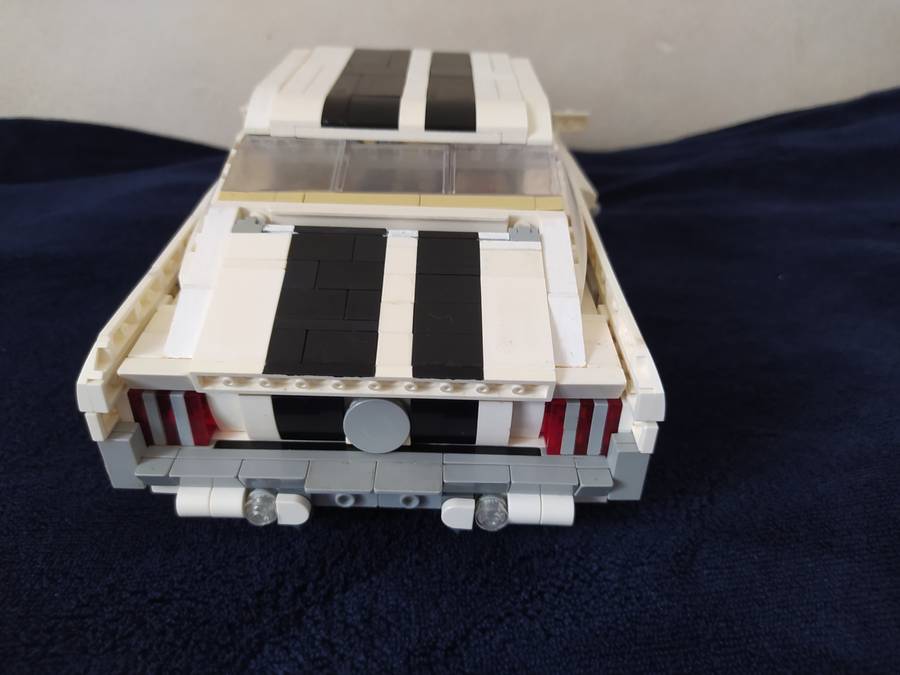 Ford Mustang 10265