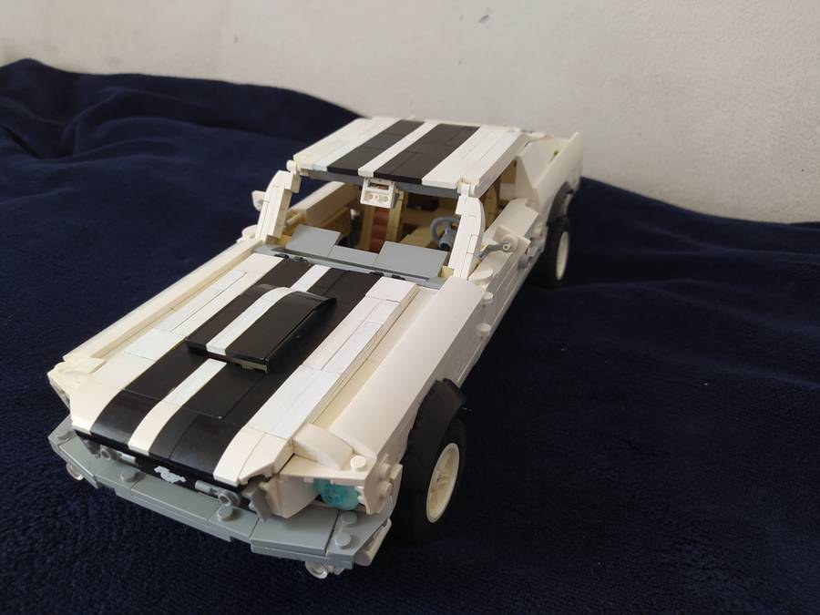 Ford Mustang 10265