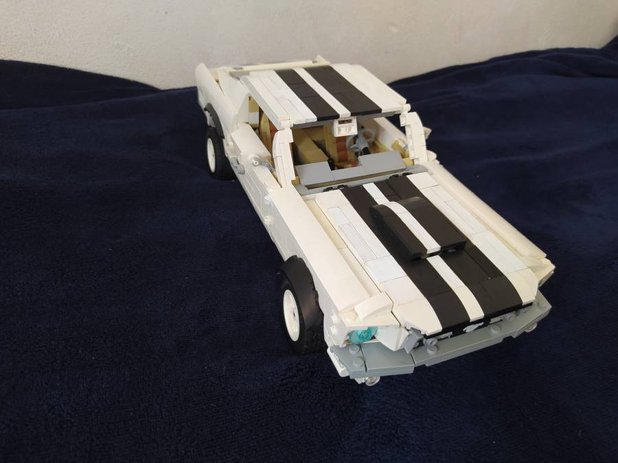 Ford Mustang 10265