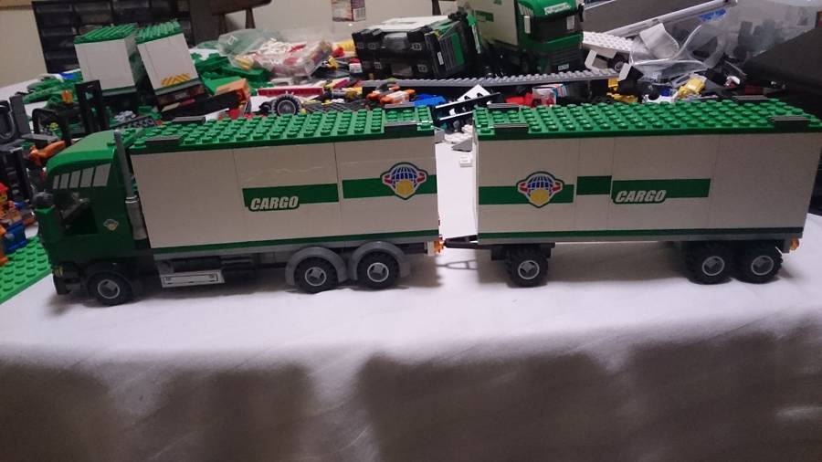 LEGO® City Cargo Kamion másképp