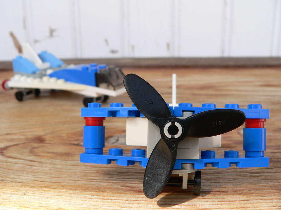 Designer Set 4098: High flyers 1.
