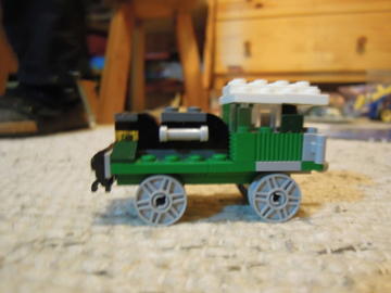 Creator 4837 dragster és mozdony mocok