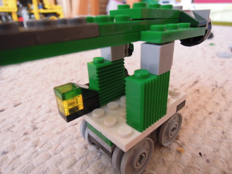 Creator 4837 bányagép MOC-ja