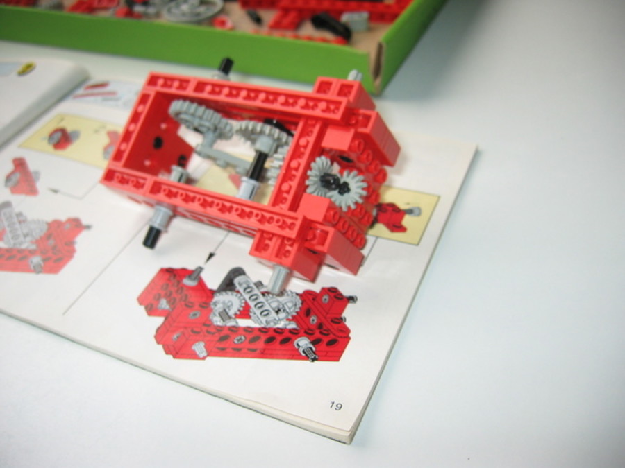 8032 Technic lányoknak II.