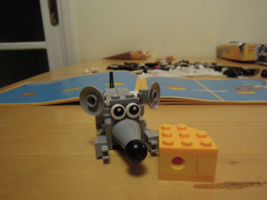 Creator 31021 A modell(ek): macska és egér