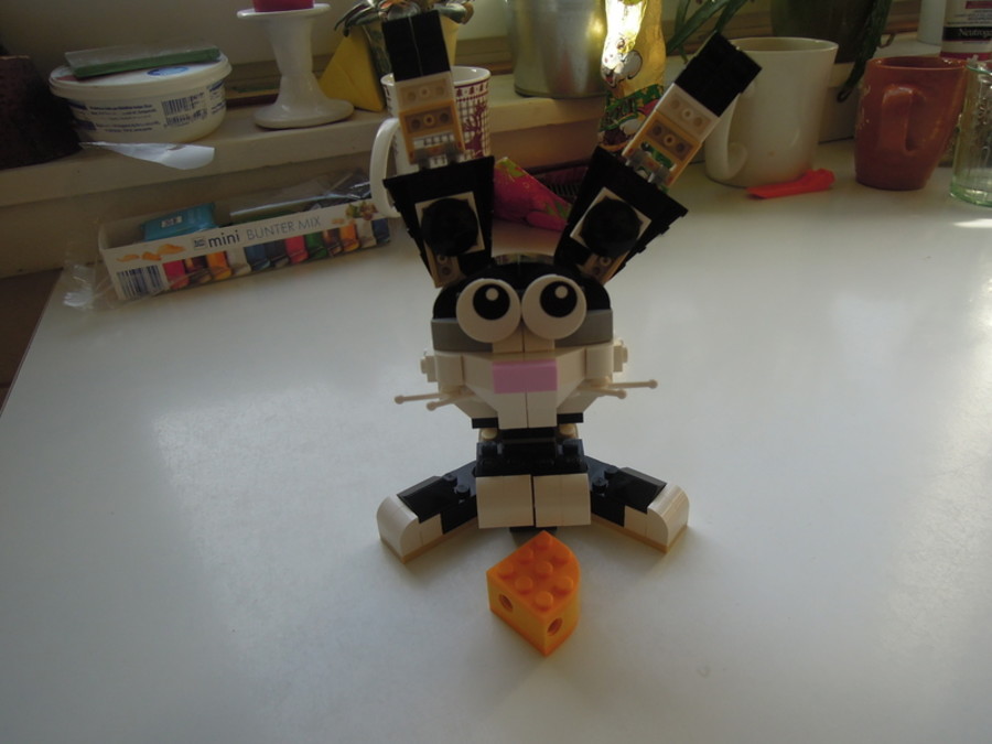 Creator 31021 nyúl modell