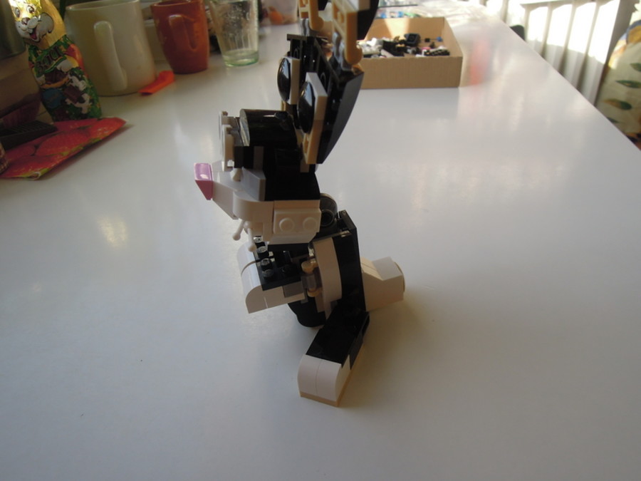 Creator 31021 nyúl modell