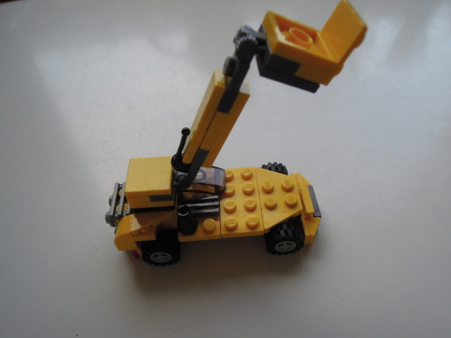 Creator 4915 telehandler MOC