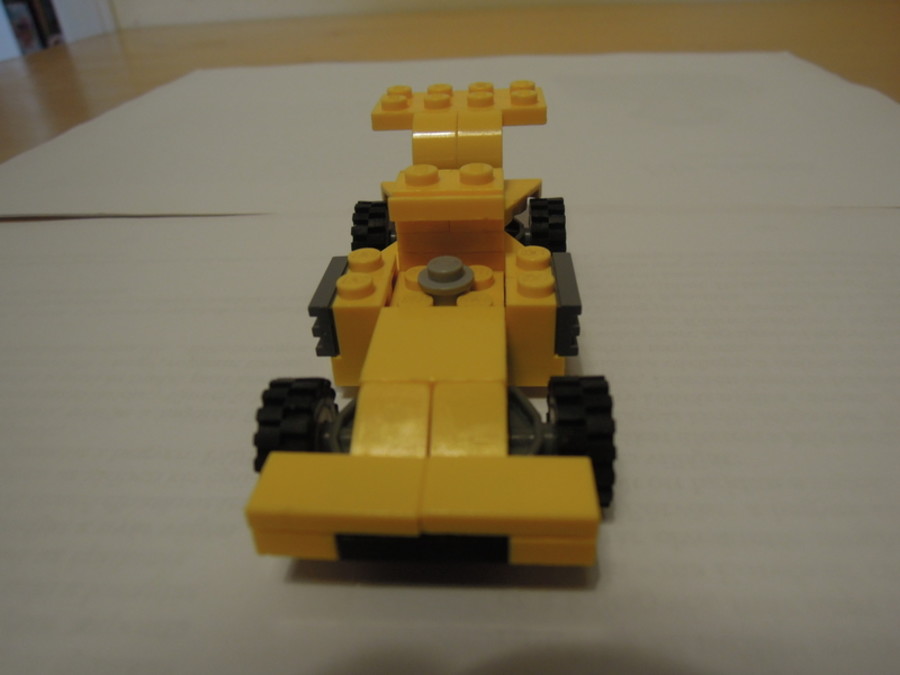 Creator 4915 F1 MOC