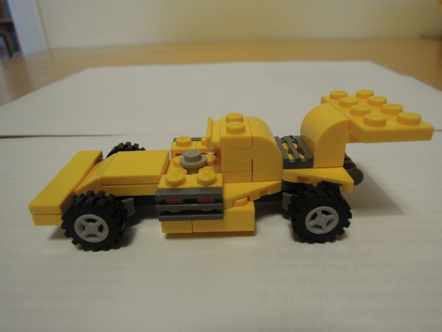 Creator 4915 F1 MOC