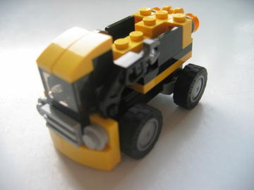 Creator 31041 robot teherautó MOC