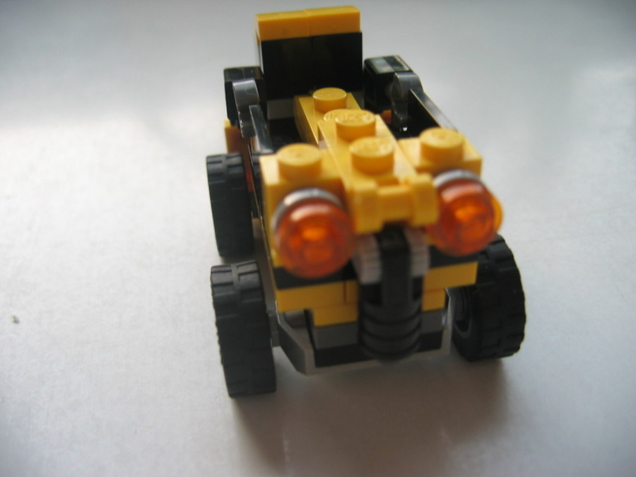 Creator 31041 robot teherautó MOC
