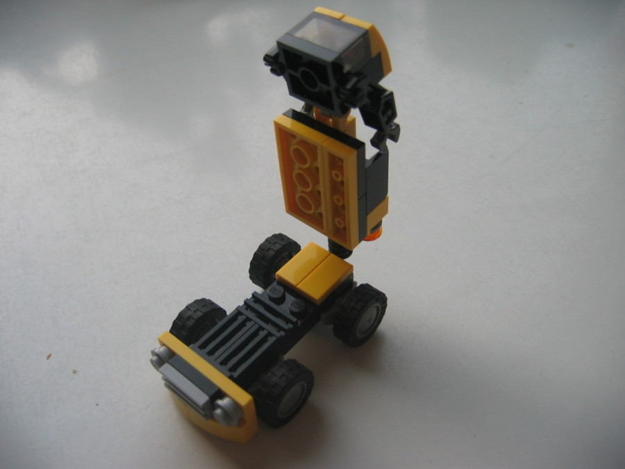 Creator 31041 robot teherautó MOC