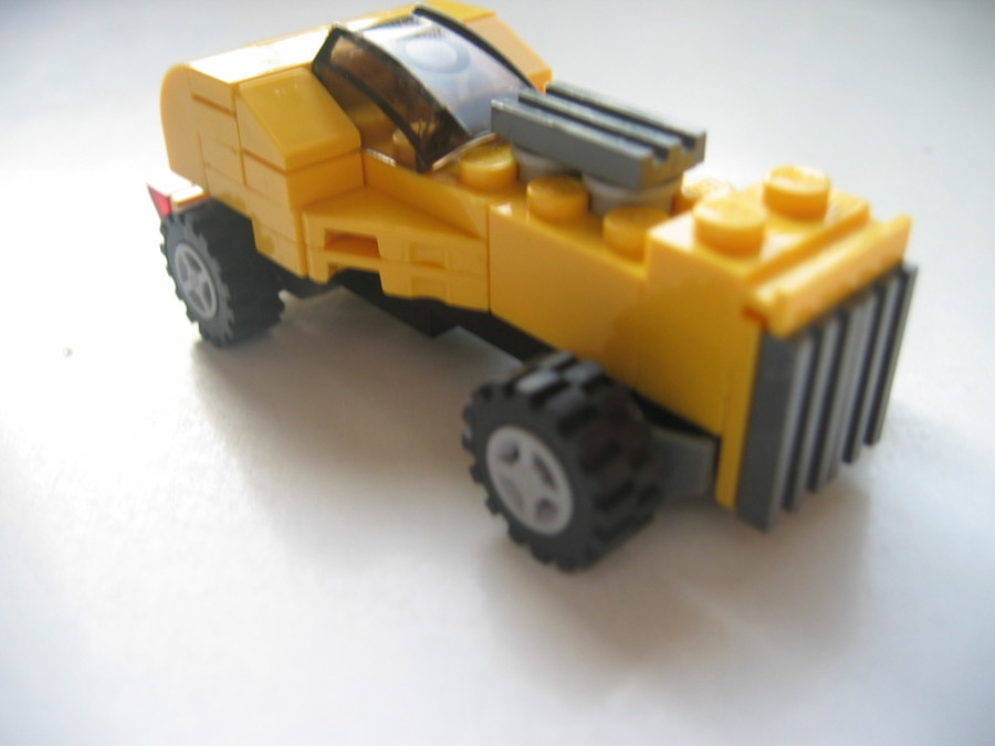 Creator 4915 hot rod MOC