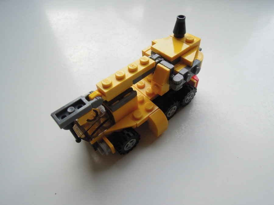 Creator 4915 mobil daru MOC