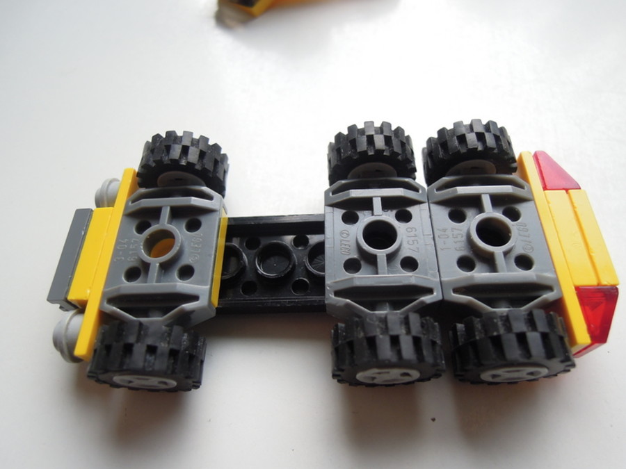 Creator 4915 mobil daru MOC