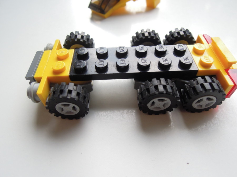 Creator 4915 mobil daru MOC