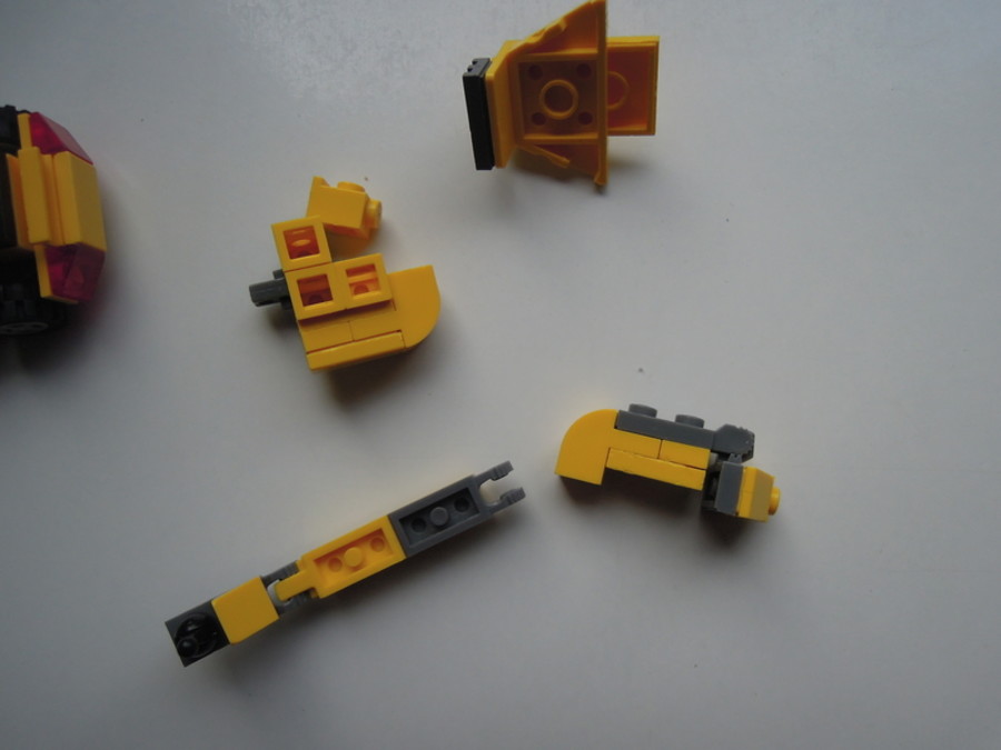 Creator 4915 mobil daru MOC