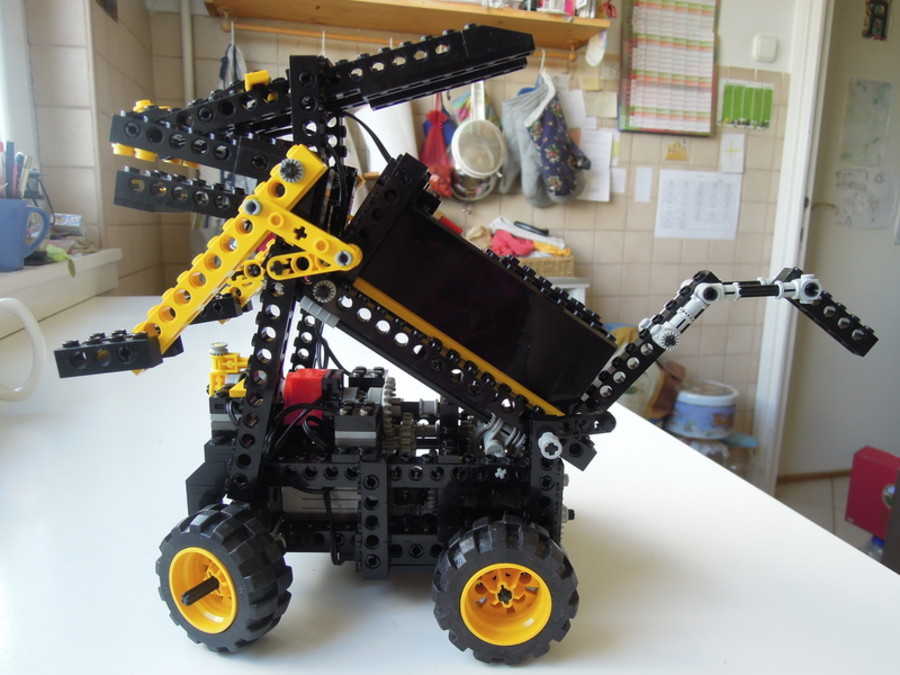 Technic 8082: trójai fanyúl