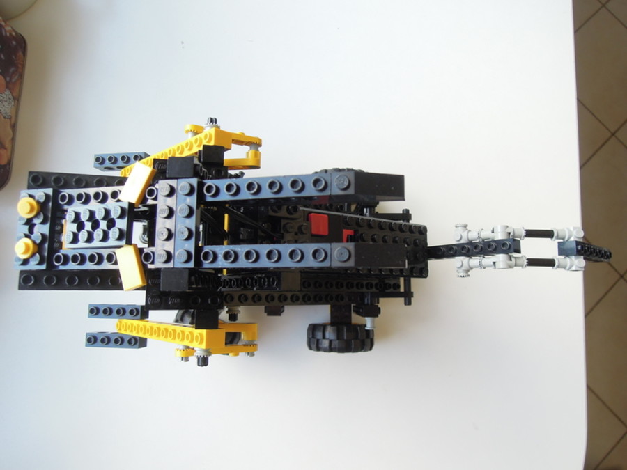 Technic 8082: trójai fanyúl